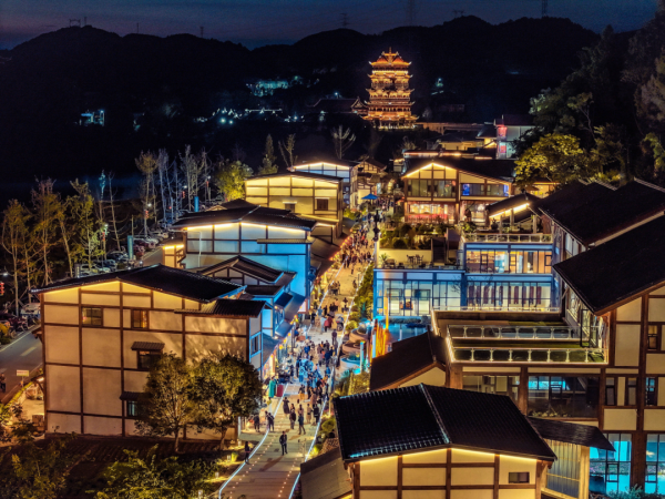 乐配资 死海VS峡谷 “川超达宁”站引发两地球迷互荐“川内互游攻略”